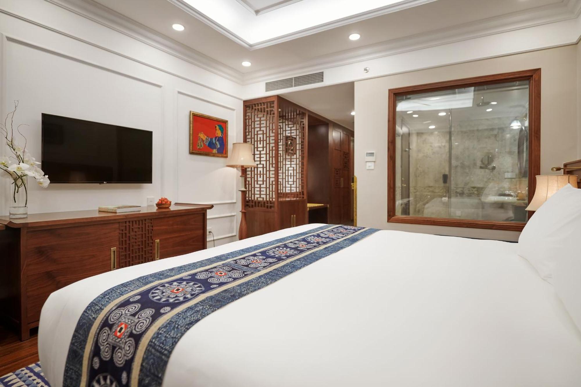 Silk Path Grand & Hotel